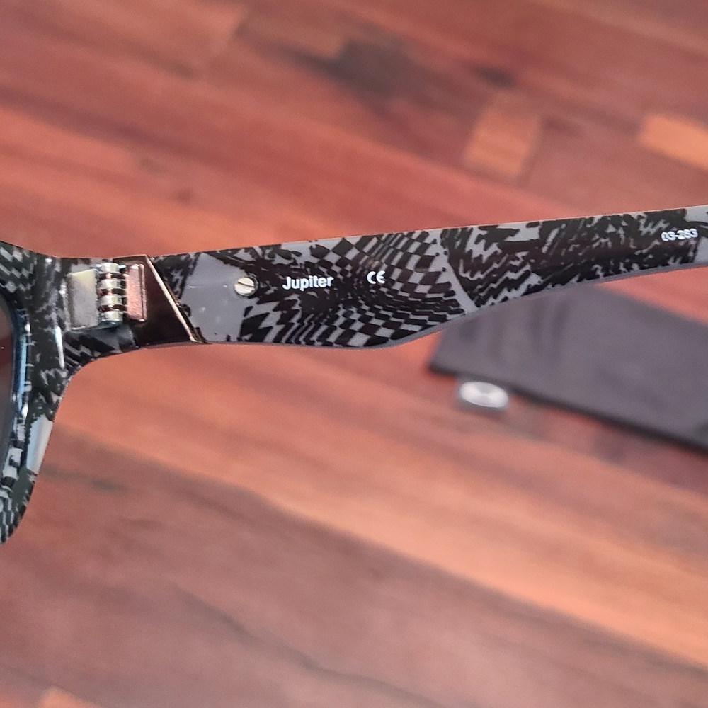 Oakley Jupiter Sunglasses - Picture 7 of 10